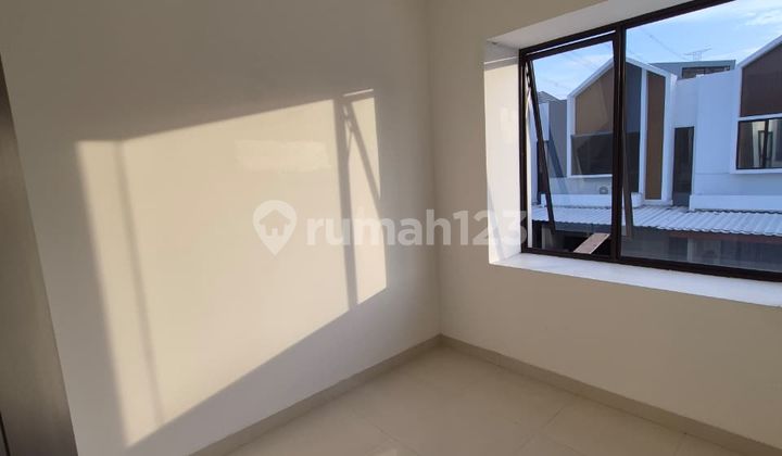 Disewa Cepat Rumah Brand New 2 Lantai di Metland Puri 2