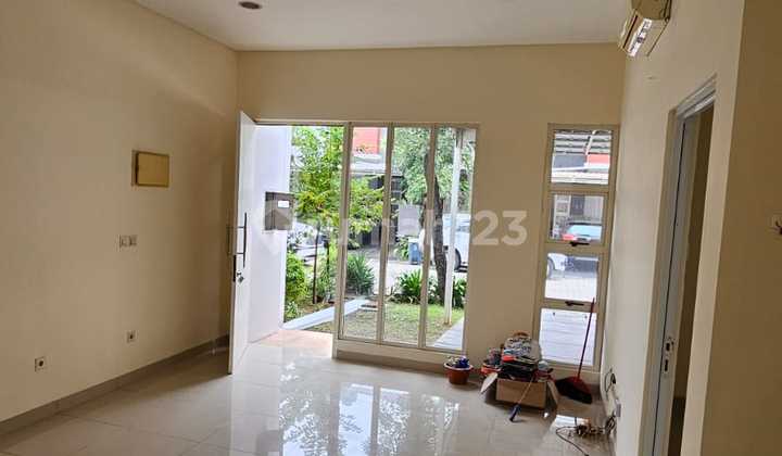 For Rent Beautiful 2-Story House Ready to Occupy in America Green Lake City Cluster