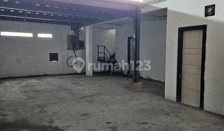DIJUAL GUDANG SIAP PAKAI DEKAT BANDARA SOEKARNO HATTA.