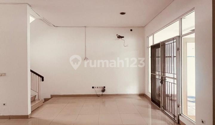 For Rent 2-Story House in Green Lake City Cluster For Rent 2-Story House in Green Lake City Cluster