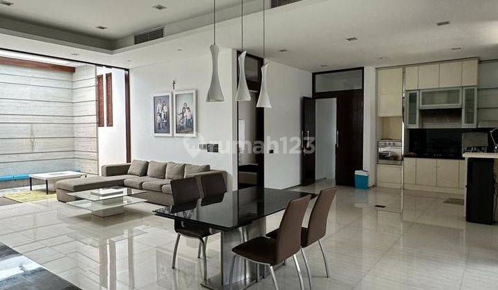 Rumah kota strategis siap huni full furnish cocok u cafe /t tinggal 1