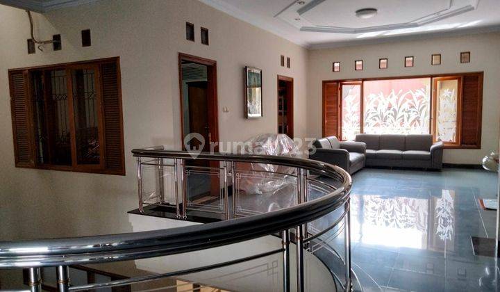 Harga Terbaik Rumah Mewah Kawasan Elite Furnished 2