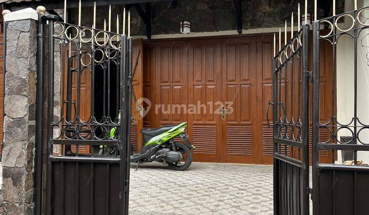 Disewakan Rumah 2 Lantai luas dan terawat di Cikutra baru  27