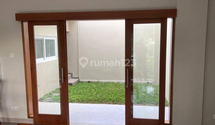 Rumah Bagus Unfurnished SHM di Tubagus Ismail, Bandung 2