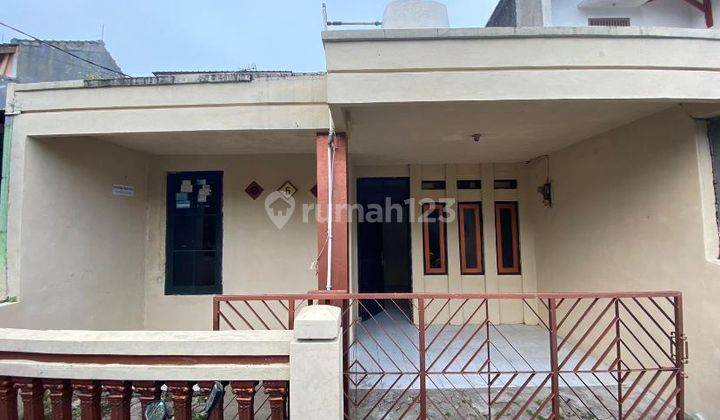 Rumah Bagus Unfurnished SHM di Derwati, Bandung 1