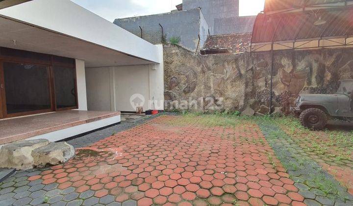 Disewakan Bangunan Komersial Jalan Kartini Lokasi Strategis Pusat Kota. Cocok Untuk Segala Usaha 3