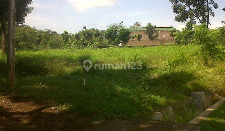 Nginden Semolo Tanah Komersial, Lokasi Strategis 1