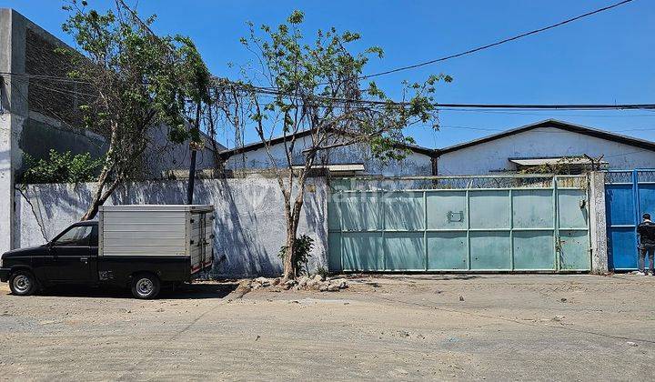 Termurah di Margomulyo Permai Gudang Lantai Cor. Ada Halaman Pribadi