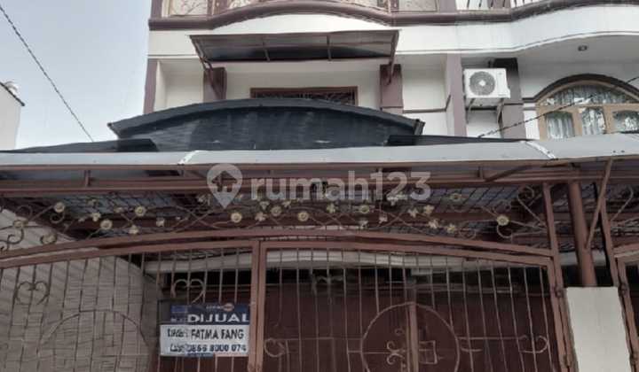 Jual Rumah Komersil Inggir Jalan Muara Karang