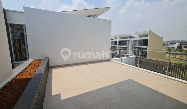 Di  Rumah Mozart Golf Island, Pik 2