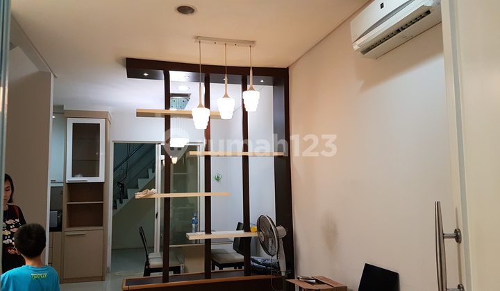 Jual Rumah Pik Dekat Tol dan Tzu.zhi Rapi.interior Bagus