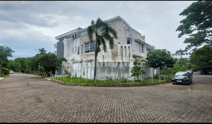 New House in PIK. Car Showroom and Near PIK Toll Access.