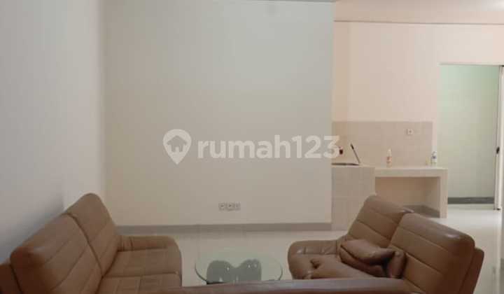 Disewa Termurah Rumah Garden House, Pik 1 2