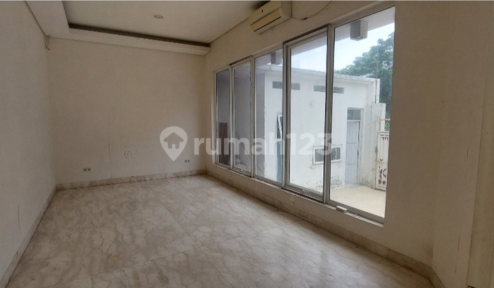 Rumah Baru.di Pik .showroom Mobil Dan Dekat Akses Tol Pik. 2