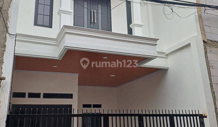 Rumah modern , di jual , super strategis  2