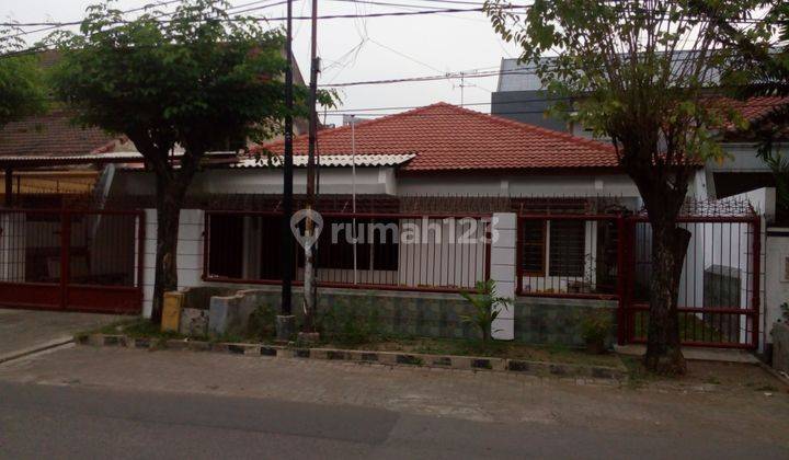 Rumah Bintang Lima di Bintang Diponggo Dukuh Kupang Timur  1