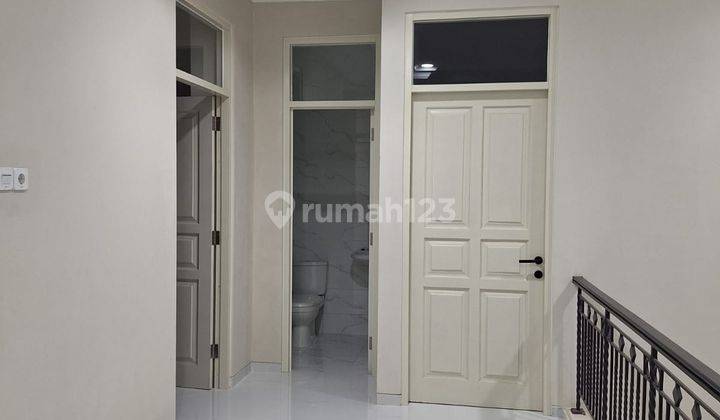 Eksklusif Rumah Mewah 4+1 Kamar di Villa Bukit Mas Blok M 2