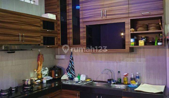 Rumah 2 Lantai Royal Grande Full Furnish  3