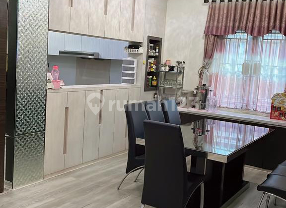 Rumah 3 Lantai Victory Residence Furnished Dijual Cepat 8