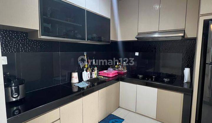 Rumah 2 Lantai Rexvin Park Disewakan Semi Furnish 10