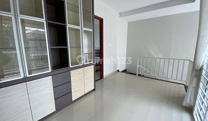 Rumah 2 Lantai The Home Southlink Full Furnished 5