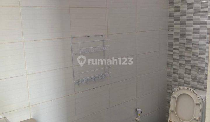 Rumah 2 Lantai Grand Orchid Disewakan Kosongan 11