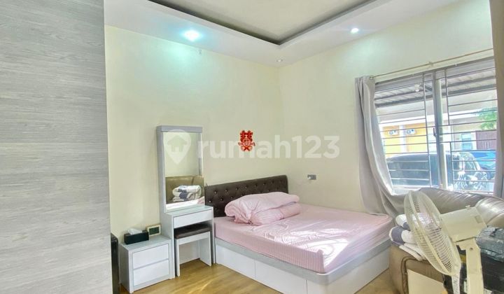 For Sale: The Monde Residence House, Semi-Furnished, East-Facing 2