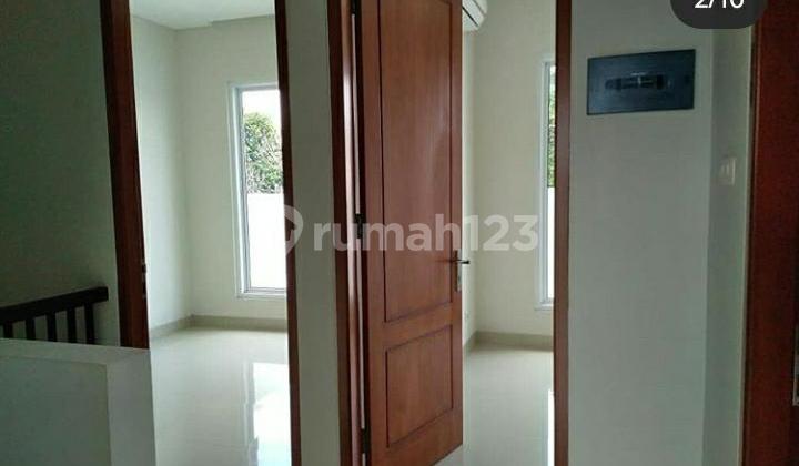 Town house mewah siap huni dekat toll pondok gede di pondok bambu 7