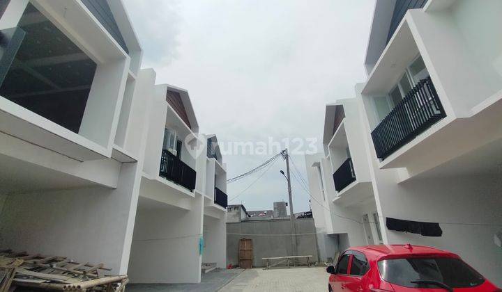 Rumah Baru Siap Huni Termurah Di Jatiwaringin Dekat Halim 2