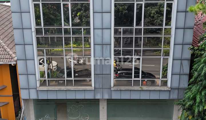 Shop House Suitable for Office in Strategic Location Cibubur Jakarta