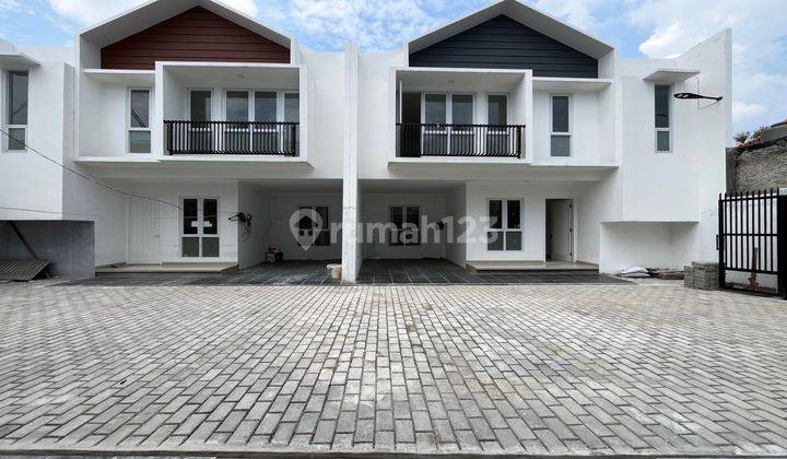 Rumah Baru Siap Huni 2 Lantai Termurah Di Jatiwaringin Dkt Halim 1