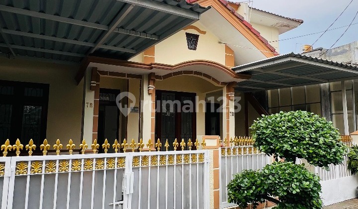 Well-Maintained Second Home with Spacious Land and Serene House in Condet 2