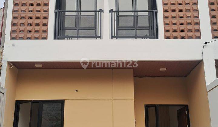 Rumah Baru Dalam Komplek Duren Sawit Dekat Cipinang 2