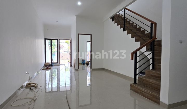 Rumah Baru Siap Huni Di Komplek Kav Dki Akses 2 Mobil Di Ponkel 2