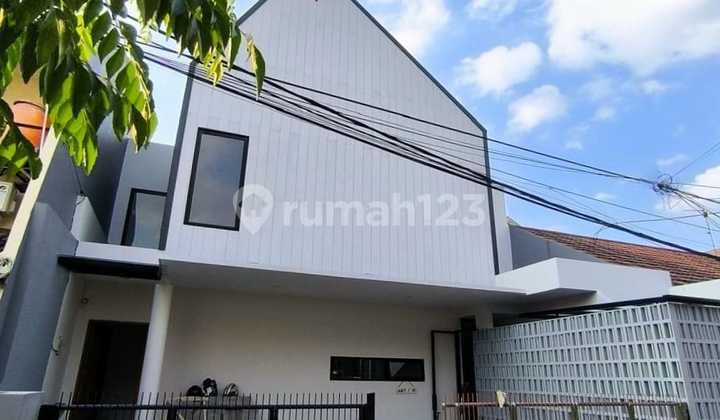 Rumah Baru Desain Kekinian Dalam Komplek Di Duren Sawit Jakarta