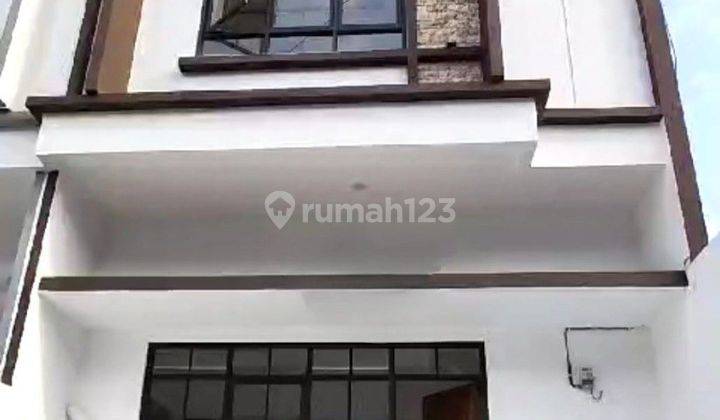 Rumah Baru 2 Lantai Harga Murah Di Pusat Kota Pondok Kelapa 2