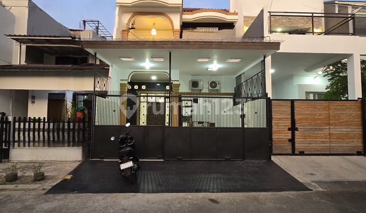 Rumah Full Renovasi Dengan Kamar Banyak Di Komplek Kav Dki  2