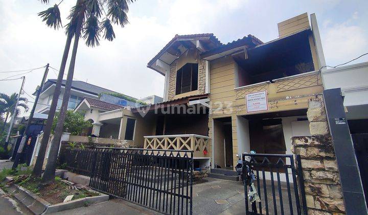 Rumah Murah Lokasi Bagus SHM di Pondok Indah, Jakarta Selatan 1