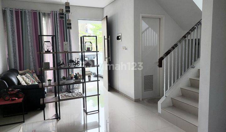 Di Jual Rumah di Bintaro Dengan Area Strategis  2