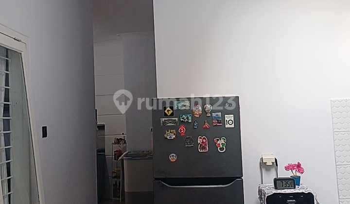 Strategic House on Bintaro Street with a Serene Atmosphere