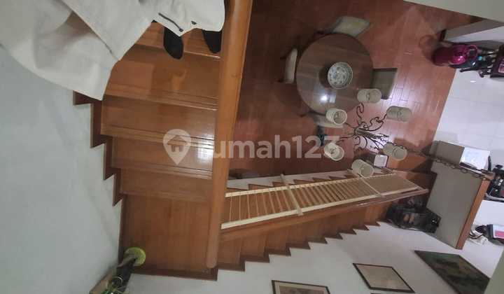 Rumah Pondok Indah dengan Lokasi Strategis 2