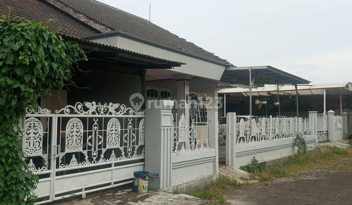 Dijual Rumah Besar Jl Sasmita Kota Tangerang Row Jalan Lebar 1