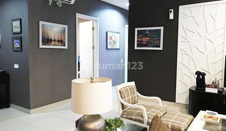 Dijual Rumah Mewah Elegan American Classic di De Maja, B S D 2