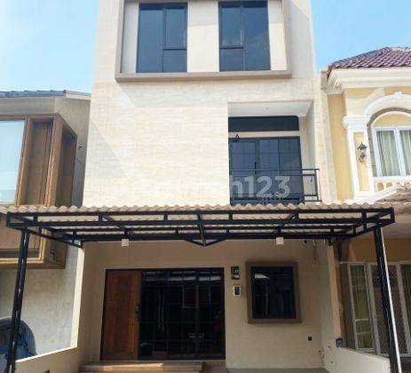 Dijual Rumah 3 Lantai Dg Rooftop di Cluster Samara Gading Serpong 1