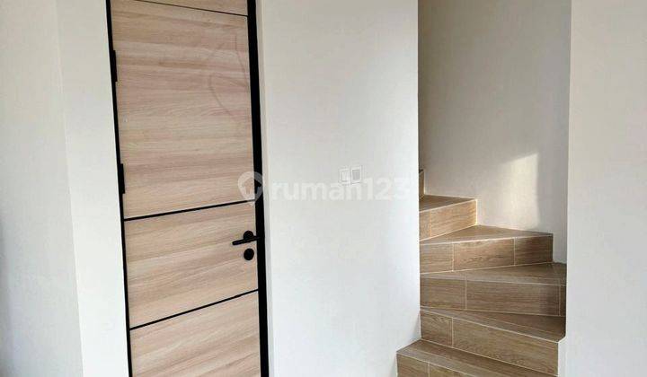 Rumah Cantik Posisi Hook Cendana Icon Villa Lippo Karawaci Sedang Dijual 1