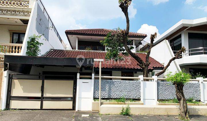 Dijual Rumah 2 Lantai 4 BR di Kebon Jeruk Jakarta Barat 2