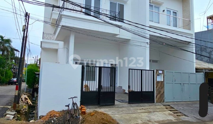 Brand New Rumah Hook 3 Lantai Muara Karang Jakarta Utara Strategis Siap Huni Brand New Rumah Hook 3 Lantai Muara Karang Jakarta Utara Strategis Siap Huni