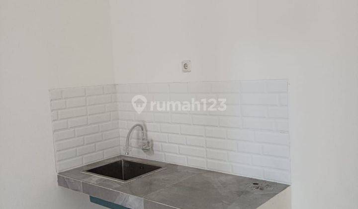 Di  Rumah 2lt  Pisangan Baru Jaktim 2