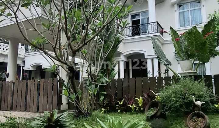 Rumah Bagus Ada Taman Di Legenda Wisata  2