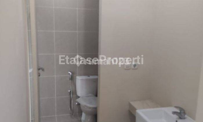 Dijual Rumah 2 Lt The Green lake Citraland 5